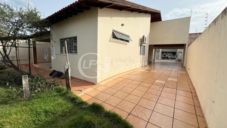 Imagem Casa com 3 Quartos à Venda,  em Vila Taquarussu - Campo Grande