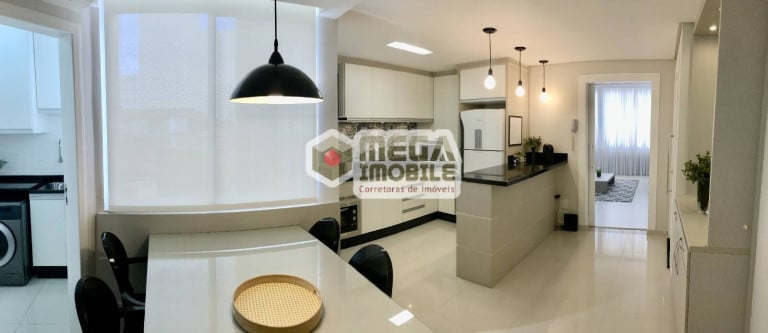 Foto do imóvel Apartamento com 2 Quartos à Venda, 90 m² em Centro - Florianópolis
