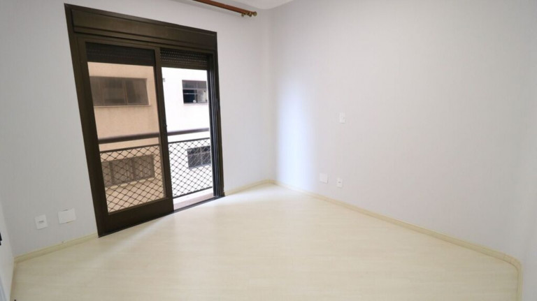Foto do imóvel Imóvel com 4 Quartos à Venda, 250 m² em Jardim Da Saúde - São Paulo