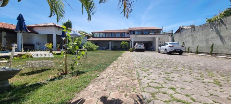 Imagem Casa com 5 Quartos à Venda, 295 m² em Centro - Lauro De Freitas