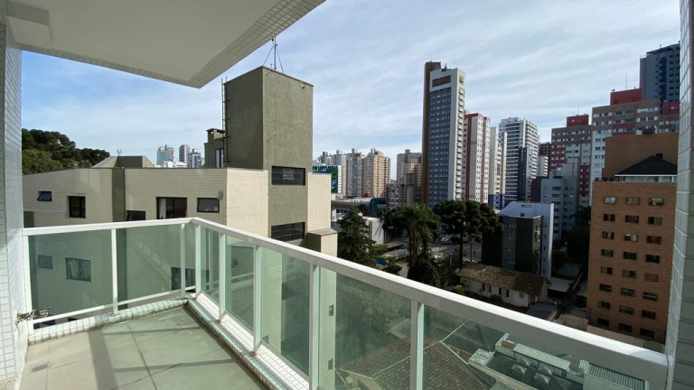 Foto do imóvel Cobertura com 3 Quartos à Venda, 120 m² em Champagnat - Curitiba