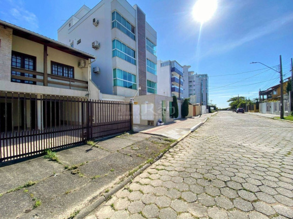 Foto do imóvel Terreno à Venda, 402 m² em Praia Brava - Itajaí Foto do imóvel Terreno à Venda, 402 m² em Praia Brava - Itajaí