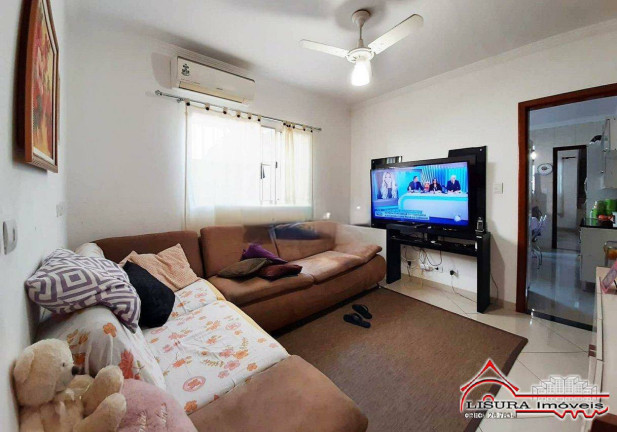 Foto do imóvel Casa com 3 Quartos à Venda, 110 m² em Parque Santo Antônio - Jacareí