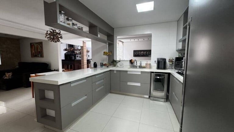 Foto do imóvel Casa de Condomínio com 4 Quartos à Venda, 240 m² em Jardim Ermida I - Jundiaí