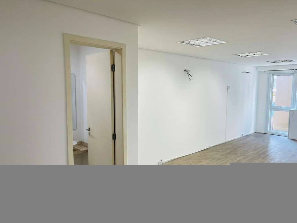 Foto do imóvel Sala Comercial à Venda, 37 m² em Lageadinho - Cotia