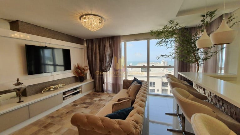 Foto do imóvel Apartamento com 3 Quartos à Venda, 130 m² em Centro - Balneário Camboriú