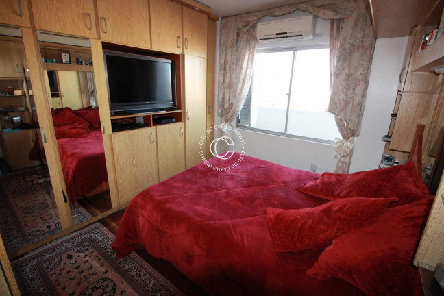 Foto do imóvel Cobertura com 4 Quartos à Venda, 220 m² em Centro - Santa Maria