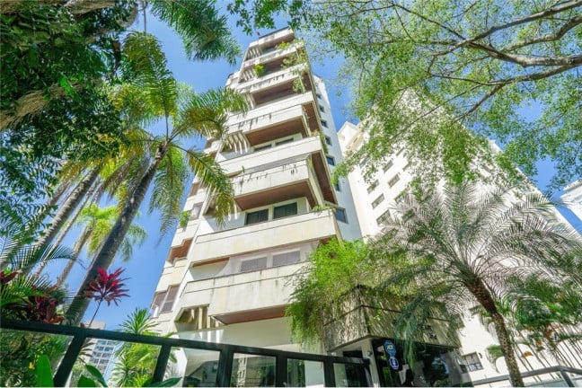 Foto do imóvel Apartamento com 3 Quartos à Venda, 200 m² em Campo Belo - São Paulo