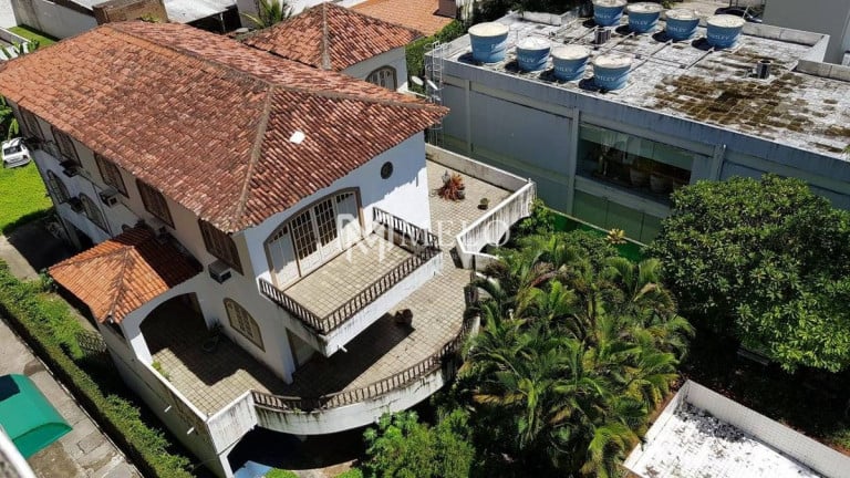 Foto do imóvel Casa à Venda, 1.000 m² em Poço - Recife