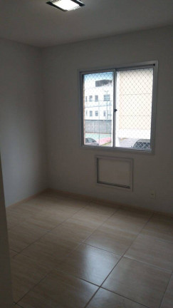 Imagem Apartamento com 3 Quartos à Venda, 67 m² em Jardim Sulacap - Rio De Janeiro