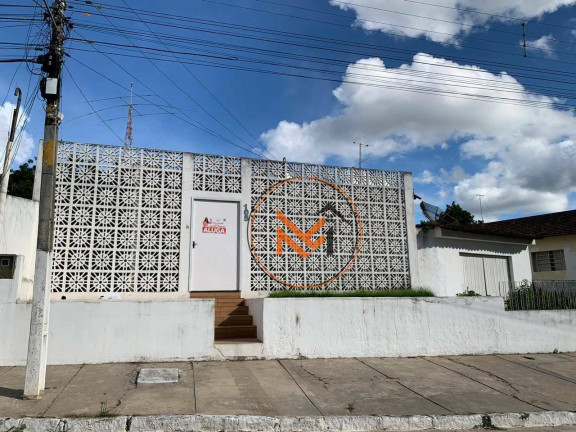 Imagem Casa com 3 Quartos para Alugar, 300 m² em Santo Antônio - Garanhuns