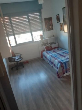 Imagem Apartamento com 2 Quartos à Venda,  em Parque Dos Maias - Porto Alegre