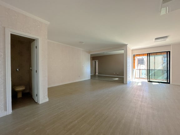 Foto do imóvel Apartamento com 4 Quartos à Venda, 258 m² em Centro - Florianópolis