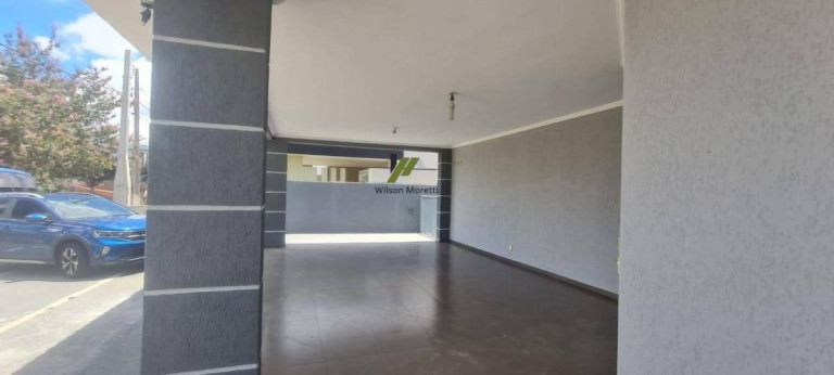 Imagem Casa com 5 Quartos à Venda, 320 m²