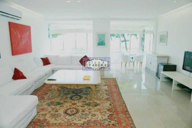 Imagem Apartamento com 4 Quartos à Venda, 220 m² em Copacabana - Rio De Janeiro