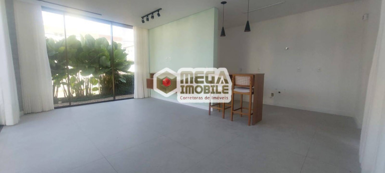 Foto do imóvel Casa com 3 Quartos à Venda, 166 m² em Itacorubi - Florianópolis