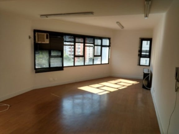 Foto do imóvel Sala Comercial à Venda, 30 m² em Itaim Bibi - São Paulo