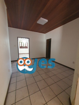 Imagem Casa com 3 Quartos para Alugar, 420 m² em Santa Mônica - Feira De Santana