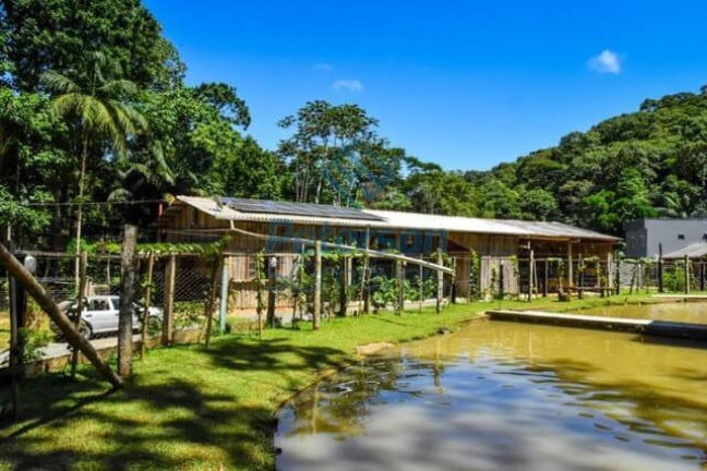 Imagem Chácara com 7 Quartos à Venda, 148.918 m² em Braço - Camboriú