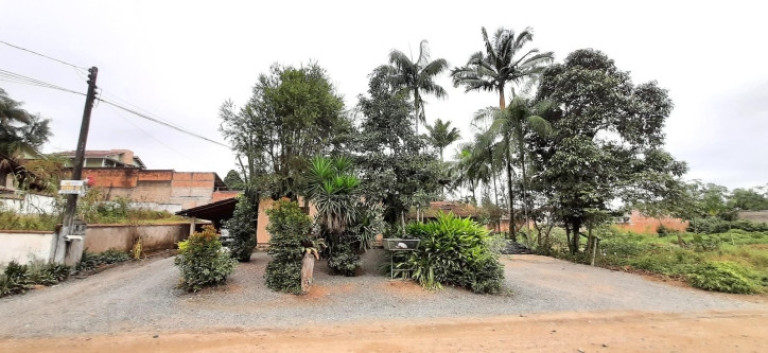 Foto do imóvel Sobrado com 6 Quartos à Venda, 181 m² em Floresta - Joinville