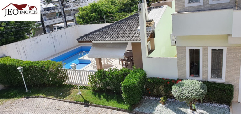 Imagem Casa com 4 Quartos à Venda, 150 m² em Buraquinho