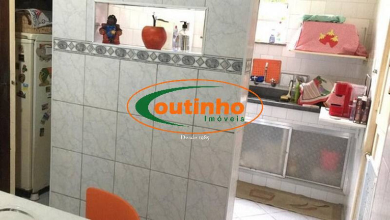 Imagem Casa com 4 Quartos à Venda, 575 m² em Grajaú - Rio De Janeiro