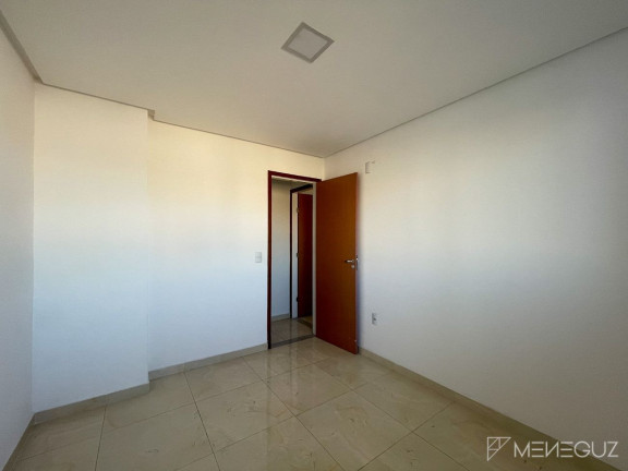 Imagem Apartamento com 2 Quartos à Venda, 75 m² em Centro - Guarapari