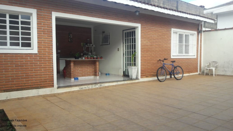 Imagem Casa com 3 Quartos à Venda, 145 m² em Jardim Campos Elísios - Poços De Caldas