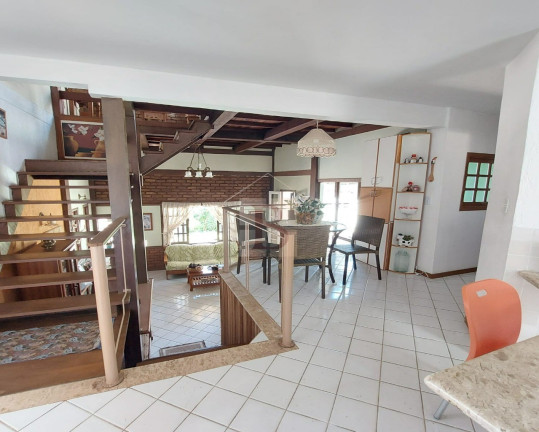 Imagem Casa com 3 Quartos à Venda, 201 m² em Piratininga - Niterói