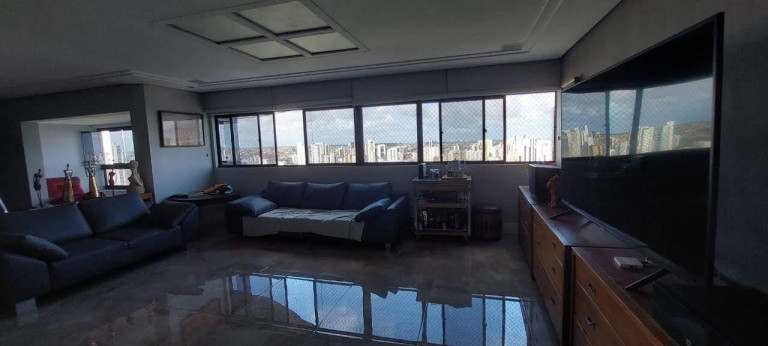 Imagem Imóvel com 4 Quartos à Venda, 200 m² em Casa Forte - Recife