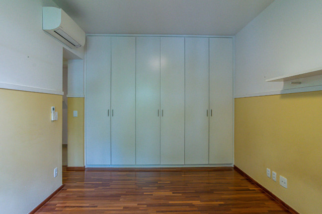 Foto do imóvel Apartamento com 3 Quartos à Venda, 287 m² em Aclimação - São Paulo