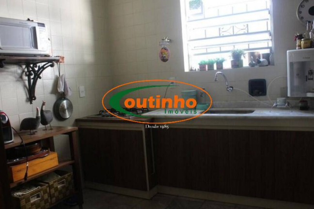 Imagem Casa com 3 Quartos à Venda, 856 m² em Grajaú - Rio De Janeiro