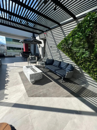 Foto do imóvel Apartamento com 4 Quartos à Venda, 220 m² em Meia Praia - Itapema