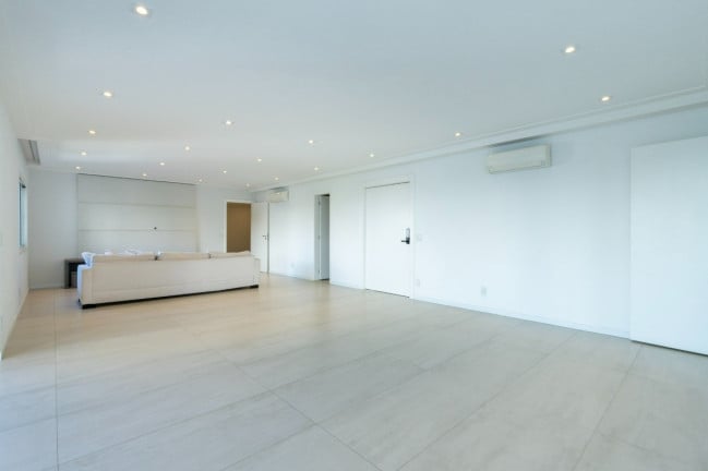 Foto do imóvel Apartamento com 3 Quartos à Venda, 235 m² em Vila Nova Conceição - São Paulo