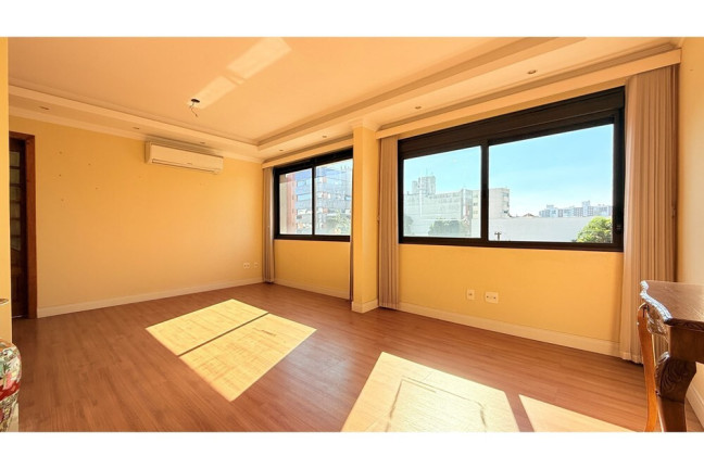 Foto do imóvel Apartamento com 2 Quartos à Venda, 70 m² em Menino Deus - Porto Alegre