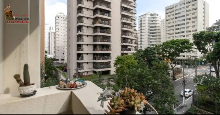 Foto do imóvel Apartamento com 3 Quartos à Venda, 126 m² em Moema - São Paulo