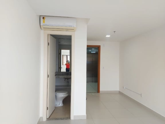 Foto do imóvel Sala Comercial à Venda, 23 m² em Pitangueiras - Lauro De Freitas