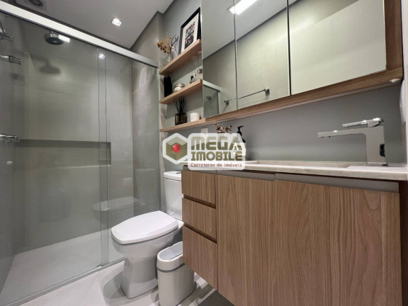 Foto do imóvel Apartamento com 2 Quartos à Venda, 69 m² em Centro - Florianópolis