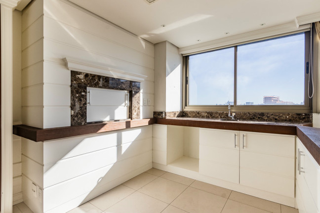 Foto do imóvel Apartamento com 2 Quartos à Venda, 179 m² em Rio Branco - Porto Alegre
