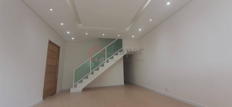 Foto do imóvel Sobrado com 3 Quartos à Venda, 250 m² em Vila Monumento - São Paulo