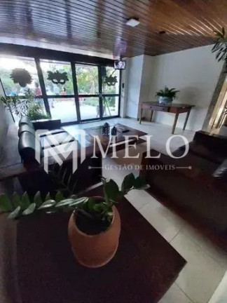 Foto do imóvel Apartamento com 4 Quartos à Venda, 300 m² em Madalena - Recife