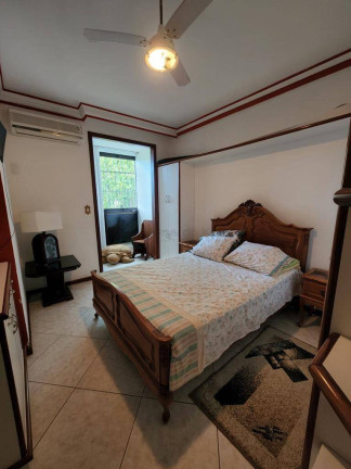 Foto do imóvel Casa com 4 Quartos à Venda, 350 m² em Mata Da Praia - Vitória