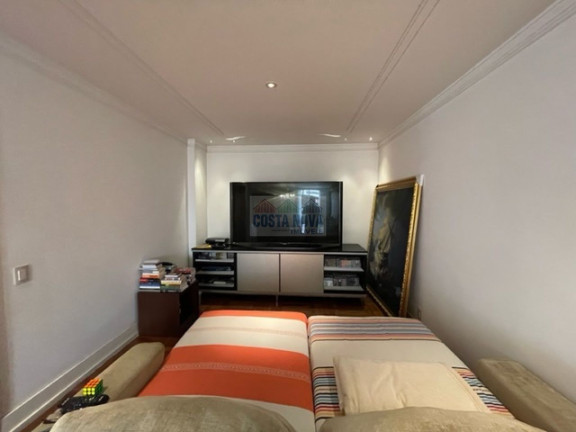 Imagem Apartamento com 3 Quartos à Venda, 244 m²