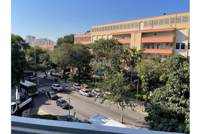 Sala Comercial para Alugar, 25 m² em Vila Iabel - Rio De Janeiro