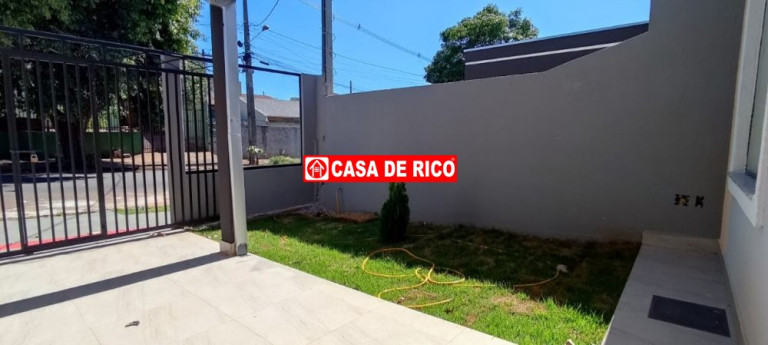 Imagem Casa com 2 Quartos à Venda, 67 m² em Jardim Das Palmeiras - Londrina