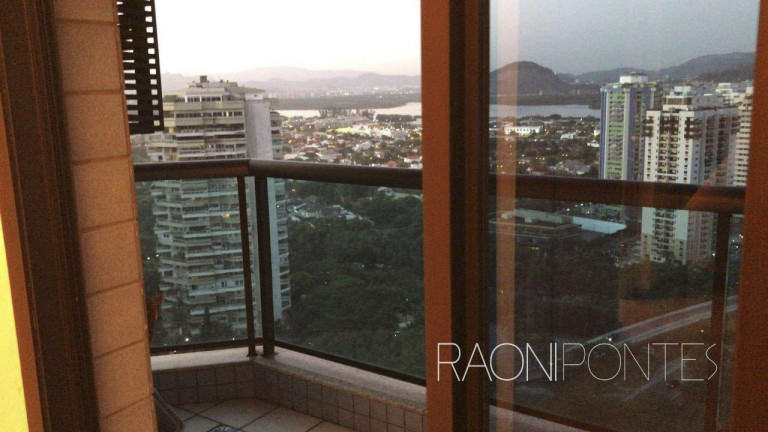Imagem Apartamento com 3 Quartos à Venda, 140 m² em Barra Da Tijuca
