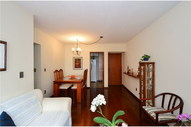 Imagem Apartamento com 3 Quartos à Venda, 72 m² em Moema - São Paulo