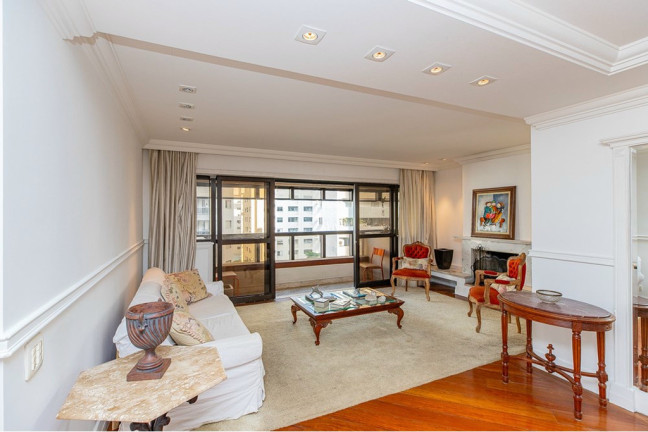 Foto do imóvel Imóvel com 4 Quartos à Venda, 155 m² em Moema - São Paulo