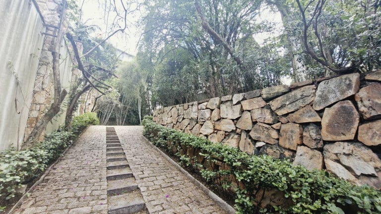 Foto do imóvel Sobrado com 4 Quartos à Venda, 624 m² em Jardim Sílvia (zona Oeste) - São Paulo