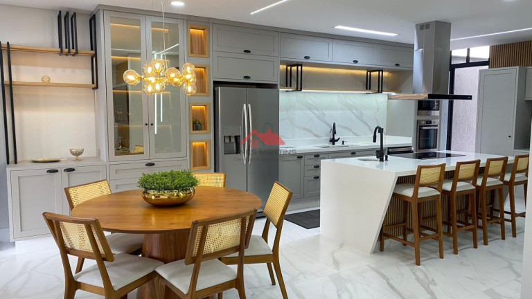 Foto do imóvel Casa com 3 Quartos à Venda, 243 m² em Jardim Oriente - São José Dos Campos